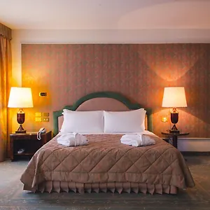 https://grand-excelsior.catania-hotels.net
